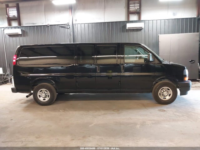 1GAZGNFP4L1272417 Chevrolet Express Passenger Rwd 3500 Extended Wheelbase Ls