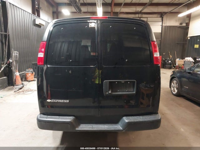 1GAZGNFP4L1272417 Chevrolet Express Passenger Rwd 3500 Extended Wheelbase Ls