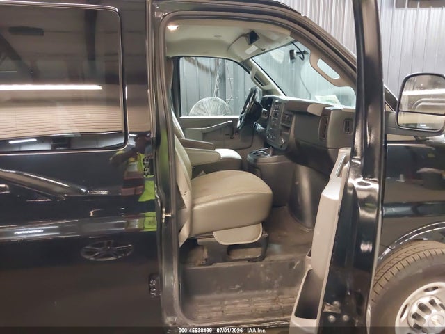 1GAZGNFP4L1272417 Chevrolet Express Passenger Rwd 3500 Extended Wheelbase Ls