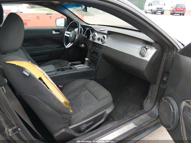 45538584 :رقم المزاد ، 1ZVHT80N385139264 vin ، 2008 Ford Mustang V6 Deluxe/v6 Premium مزاد بيع