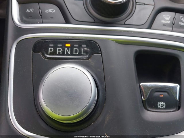 45538708 :رقم المزاد ، 1C3CCCAB2FN641267 vin ، 2015 Chrysler 200 Limited مزاد بيع