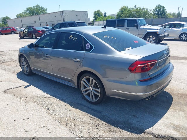 1VWDT7A36HC054713 Volkswagen Passat 1.8t R-line