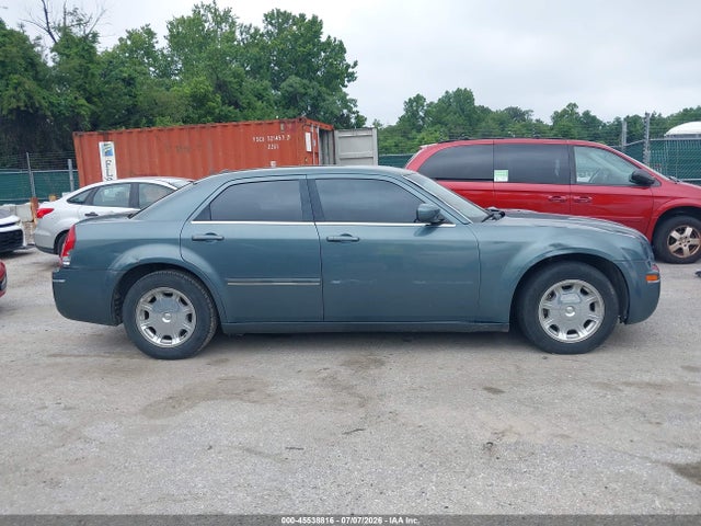 Продажа на аукционе авто 2005 Chrysler 300 Touring, vin: 2C3AA53G85H644215, номер лота: 45538816