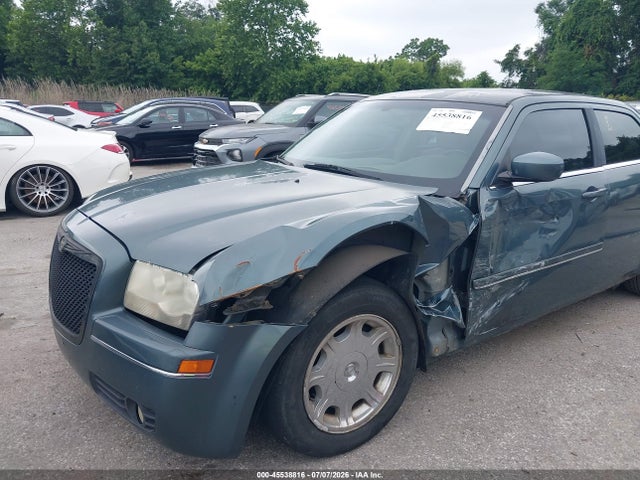 Продажа на аукционе авто 2005 Chrysler 300 Touring, vin: 2C3AA53G85H644215, номер лота: 45538816