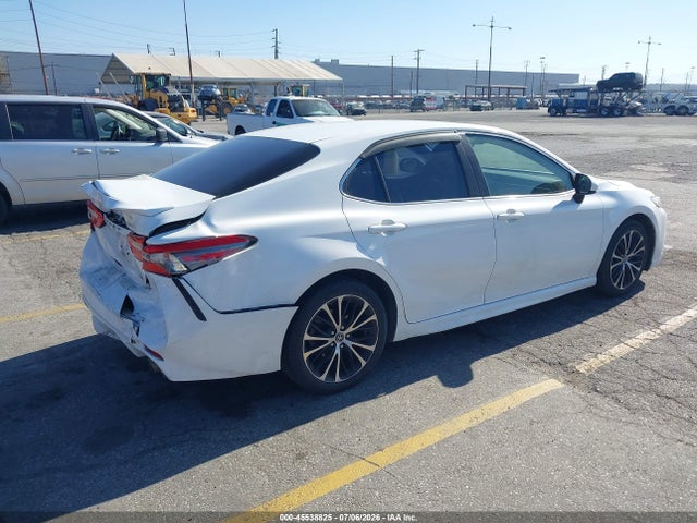 Toyota CAMRY SE 2018 JTNB11HK3J3040411 Image 4