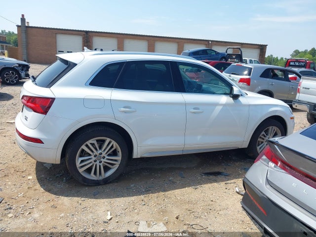 45538829 :رقم المزاد ، WA1BNAFY8J2014175 vin ، 2018 Audi Q5 2.0t Premium/2.0t Tech Premium مزاد بيع