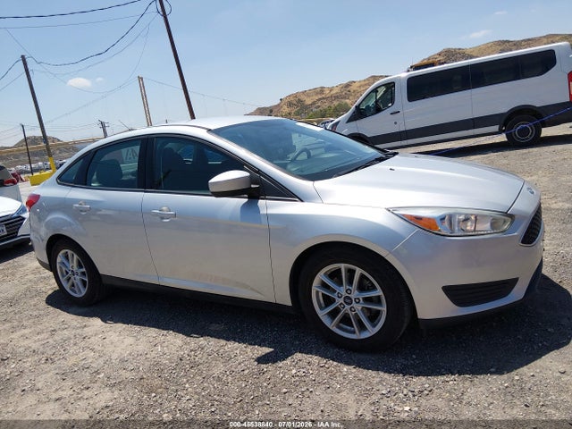 Ford FOCUS SE 2018 1FADP3F22JL328565 Image 18