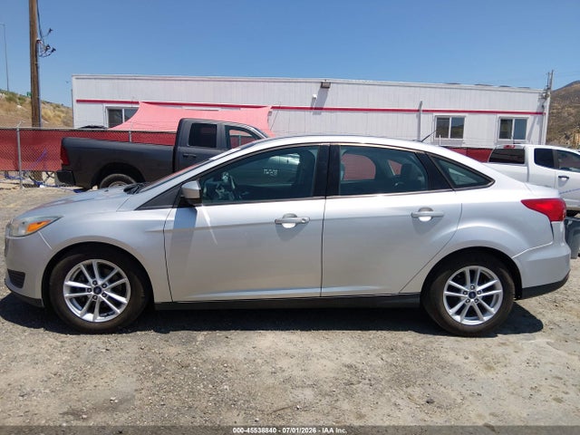 Ford FOCUS SE 2018 1FADP3F22JL328565 Image 19