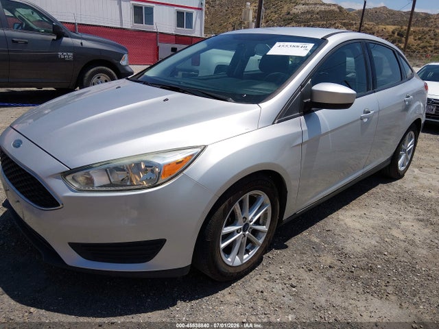 Ford FOCUS SE 2018 1FADP3F22JL328565 Image 2