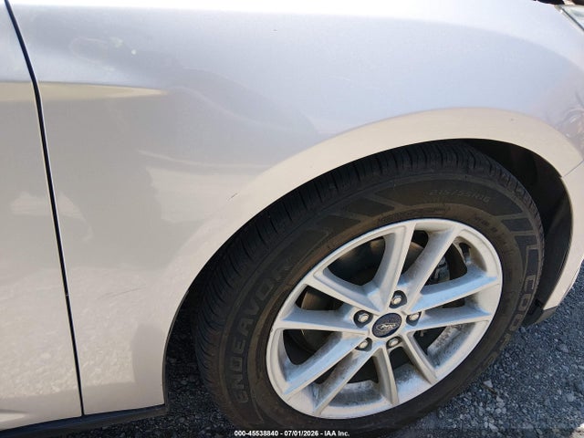 Ford FOCUS SE 2018 1FADP3F22JL328565 Image 13