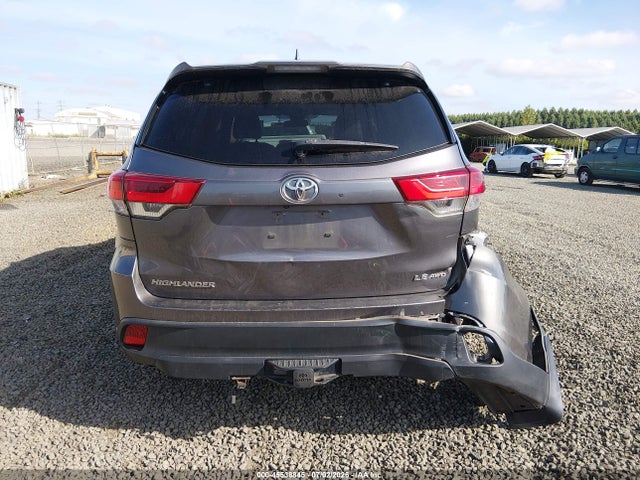Toyota Highlander Le Plus 2019 5TDBZRFH4KS716030 Image 16