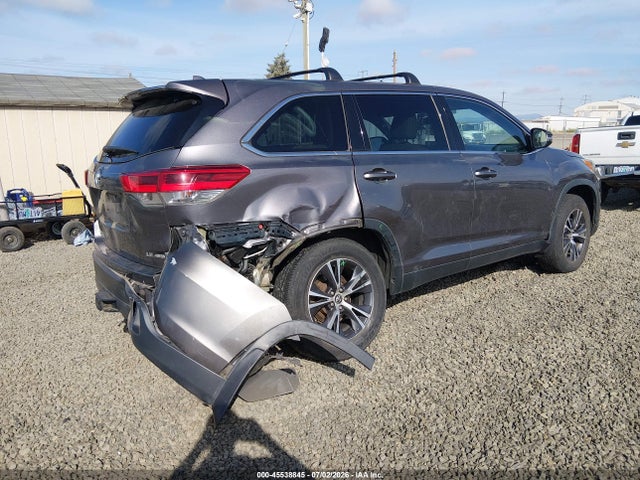 Toyota Highlander Le Plus 2019 5TDBZRFH4KS716030 Image 4