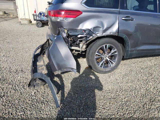 Toyota Highlander Le Plus 2019 5TDBZRFH4KS716030 Image 6