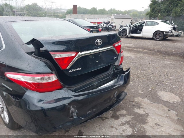 4T4BF1FK2GR529752 Toyota CAMRY LE