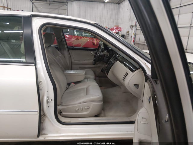 Продажа на аукционе авто 2011 Cadillac Dts Standard, vin: 1G6KA5E65BU130077, номер лота: 45538953