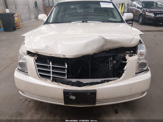 Продажа на аукционе авто 2011 Cadillac Dts Standard, vin: 1G6KA5E65BU130077, номер лота: 45538953