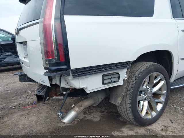 45538988 :رقم المزاد ، 1GYS4HKJ0HR297581 vin ، 2017 Cadillac Escalade Esv Luxury مزاد بيع