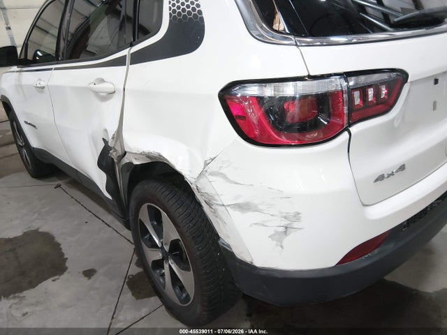 Jeep Compass Latitude 4x4 2018 3C4NJDBB9JT282779 Image 18