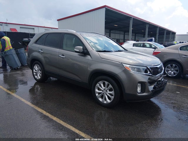 2015 Kia Sorento Ex V6 მანქანა იყიდება აუქციონზე, vin: 5XYKU4A7XFG647945, აუქციონის ნომერი: 45539058