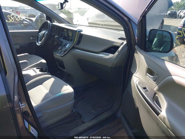Продаж на аукціоні авто 2015 Toyota Sienna Le 7 Passenger, vin: 5TDJK3DC9FS126206, номер лоту: 45539075