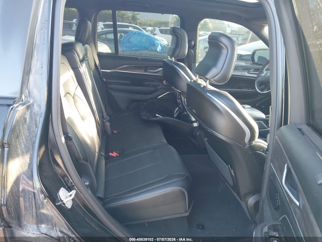 Продажа на аукционе авто 2023 Jeep Grand Cherokee Overland 4x4, vin: 1C4RJHDG3PC508689, номер лота: 45539102