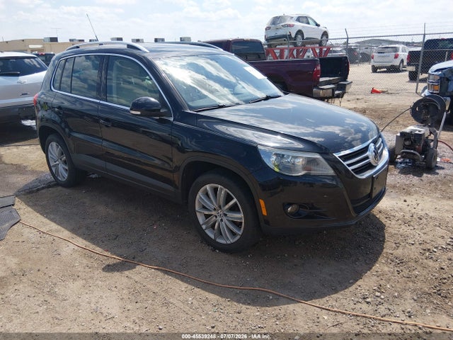 2011 Volkswagen Tiguan Sel მანქანა იყიდება აუქციონზე, vin: WVGBV7AX2BW545322, აუქციონის ნომერი: 45539248