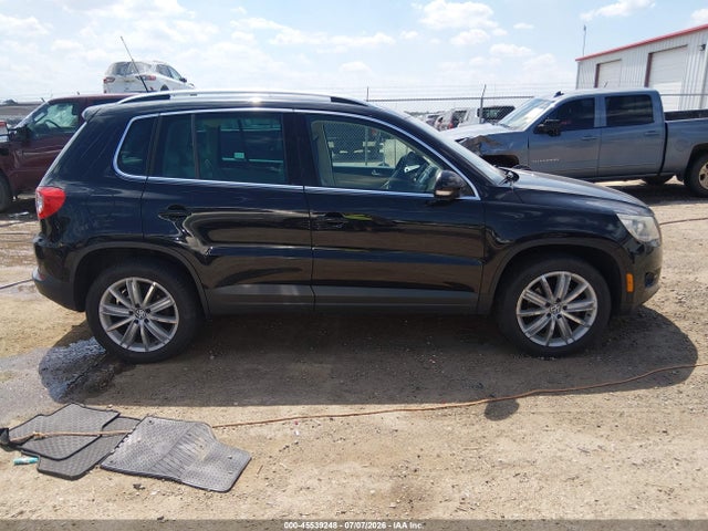 2011 Volkswagen Tiguan Sel მანქანა იყიდება აუქციონზე, vin: WVGBV7AX2BW545322, აუქციონის ნომერი: 45539248