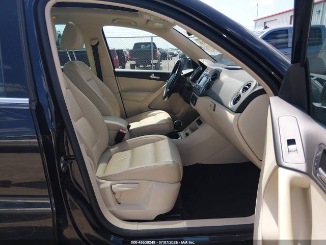 2011 Volkswagen Tiguan Sel მანქანა იყიდება აუქციონზე, vin: WVGBV7AX2BW545322, აუქციონის ნომერი: 45539248