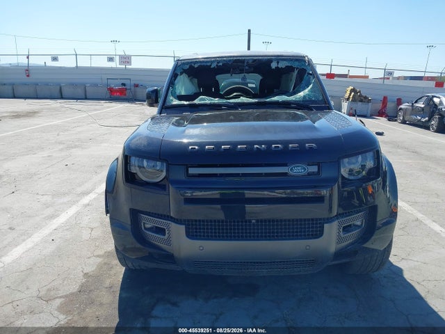 SALEWFEU1R2260985 Land Rover Defender 130 P400 Outbound