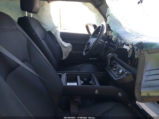 SALEWFEU1R2260985 Land Rover Defender 130 P400 Outbound