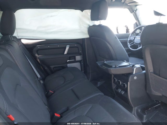 SALEWFEU1R2260985 Land Rover Defender 130 P400 Outbound