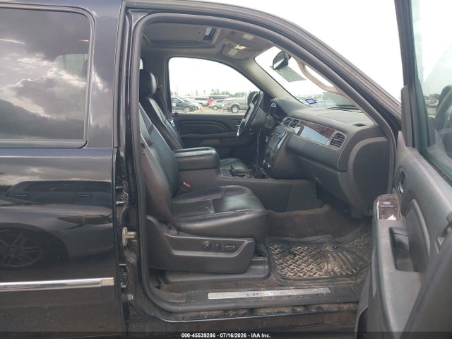 2013 Gmc Yukon Xl 1500 Denali მანქანა იყიდება აუქციონზე, vin: 1GKS2MEF5DR368770, აუქციონის ნომერი: 45539286