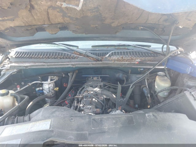 2001 Chevrolet Silverado 2500hd Ls მანქანა იყიდება აუქციონზე, vin: 1GCHC29U21E280147, აუქციონის ნომერი: 45539306