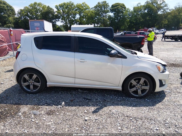 1G1JG6SB7E4154263 Chevrolet Sonic Rs Auto