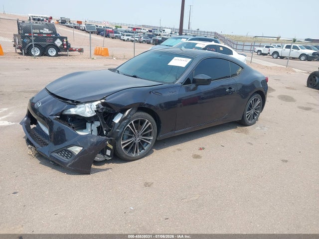 Scion FR-S 2015 JF1ZNAA18F9702700 Image 2