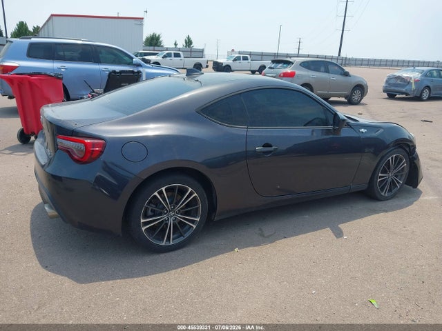 Scion FR-S 2015 JF1ZNAA18F9702700 Image 4
