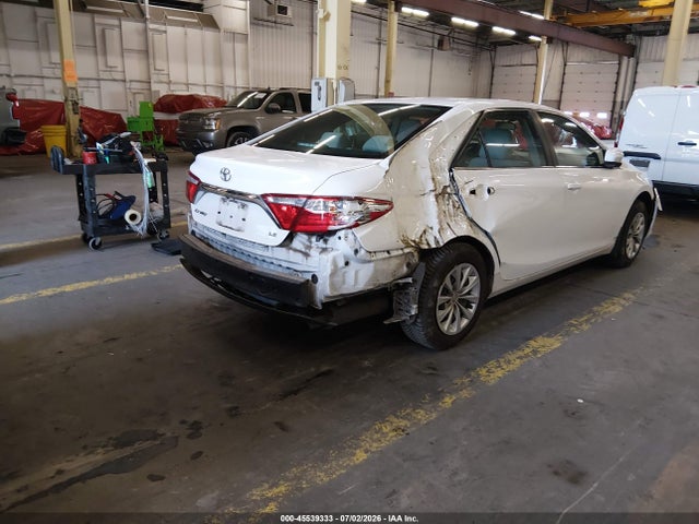 Toyota CAMRY LE 2016 4T4BF1FK3GR528349 Image 4