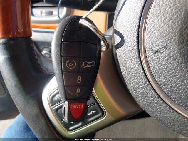 45539360 :رقم المزاد ، 1J4RR6GT4BC607546 vin ، 2011 Jeep Grand Cherokee Overland مزاد بيع
