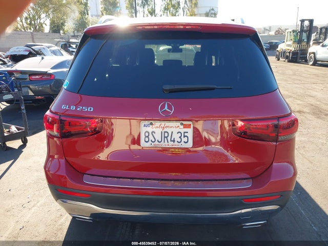 W1N4M4GB7LW029641 Mercedes-Benz GLB 250