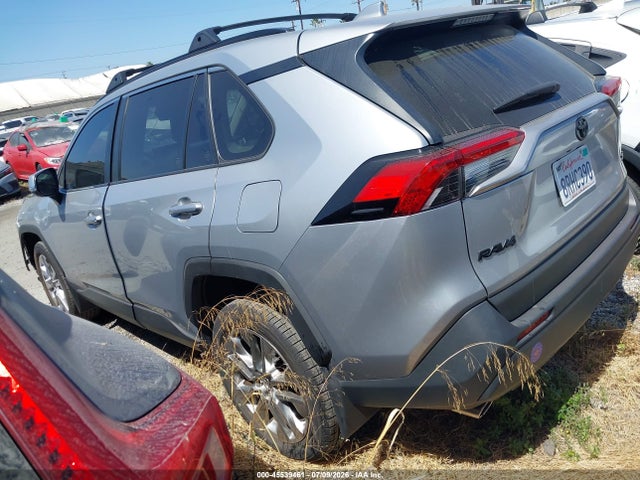 Toyota Rav4 Xle Premium 2020 JTMC1RFV5LJ021667 Image 3