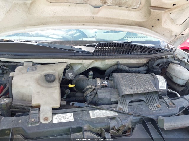 45539524 :رقم المزاد ، 1GDJG31UX41908759 vin ، 2004 Gmc Savana Cutaway Standard W/c7l/c7n مزاد بيع