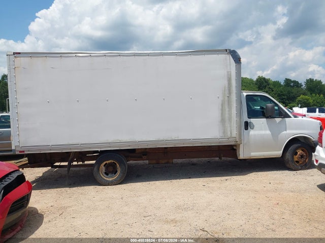 45539524 :رقم المزاد ، 1GDJG31UX41908759 vin ، 2004 Gmc Savana Cutaway Standard W/c7l/c7n مزاد بيع