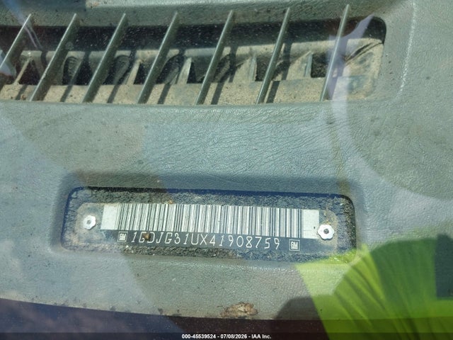 45539524 :رقم المزاد ، 1GDJG31UX41908759 vin ، 2004 Gmc Savana Cutaway Standard W/c7l/c7n مزاد بيع