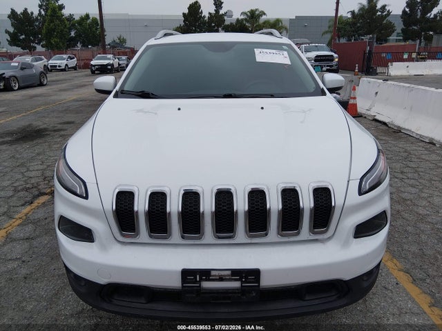 1C4PJMCB7JD528466 Jeep Cherokee Latitude 4x4