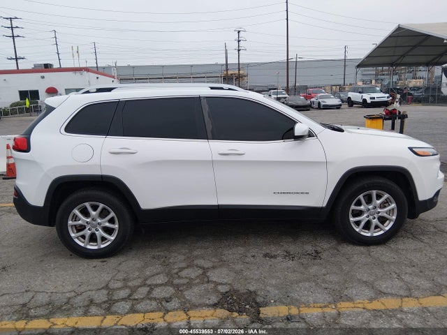 1C4PJMCB7JD528466 Jeep Cherokee Latitude 4x4