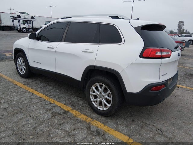 1C4PJMCB7JD528466 Jeep Cherokee Latitude 4x4