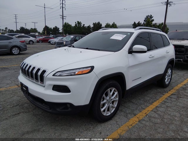 1C4PJMCB7JD528466 Jeep Cherokee Latitude 4x4