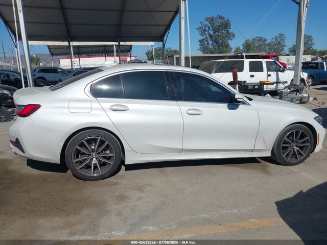 WBA5R1C51KAK08875 BMW 330I