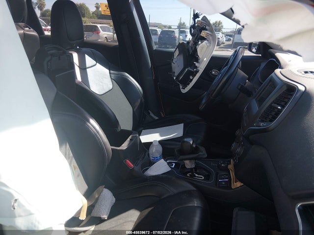 Jeep Cherokee Latitude Plus 4x4 2019 1C4PJMLX9KD126543 Image 5
