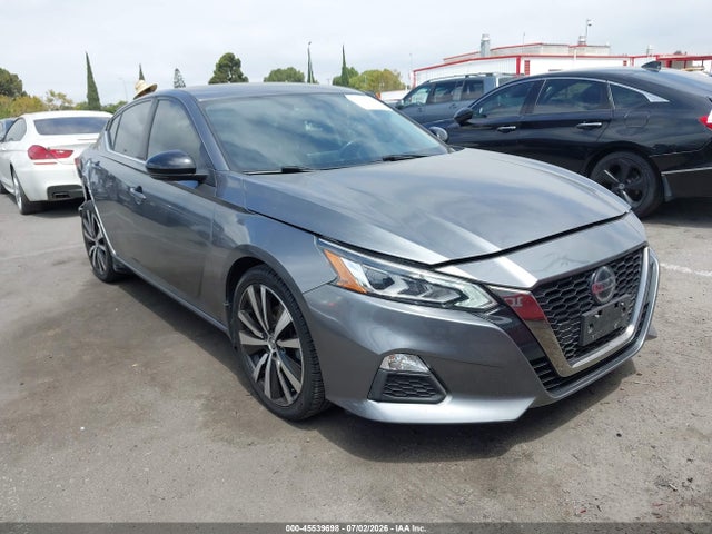 2019 1N4BL4CV2KC181592 main image